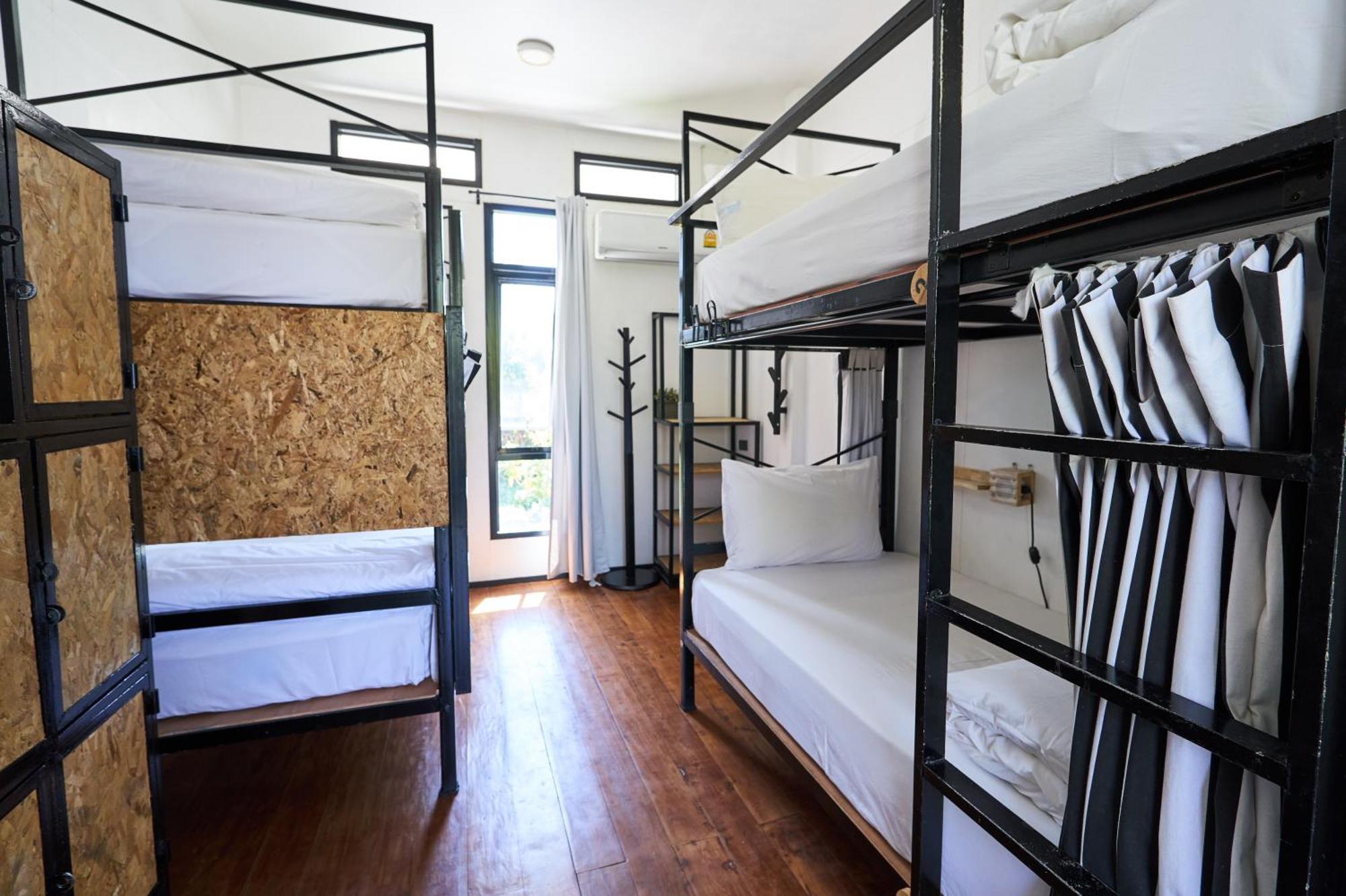 Sherloft Home & Hostel Chiang Mai Habitación foto