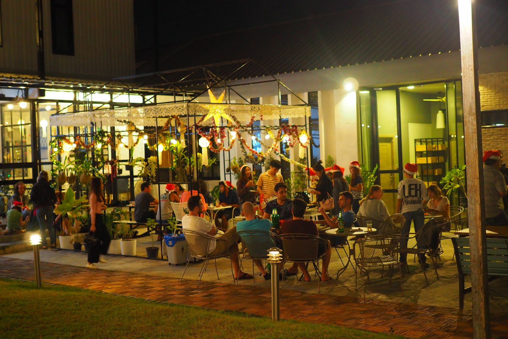 Sherloft Home & Hostel Chiang Mai Exterior foto